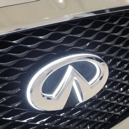 Q60 LED Emblem
